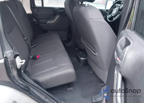 2014 Jeep Wrangler Unlimited Sport z USA, uszkodzony, nr VIN 1C4BJWDG1EL239319